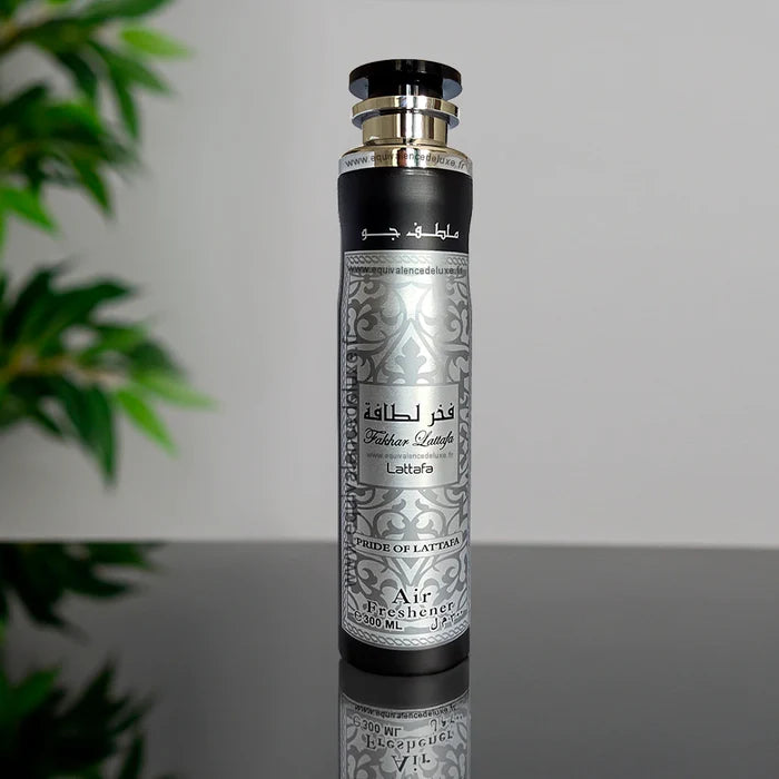 AMBIENTADOR FAKHAR BLACK -  300ML - Lattafa